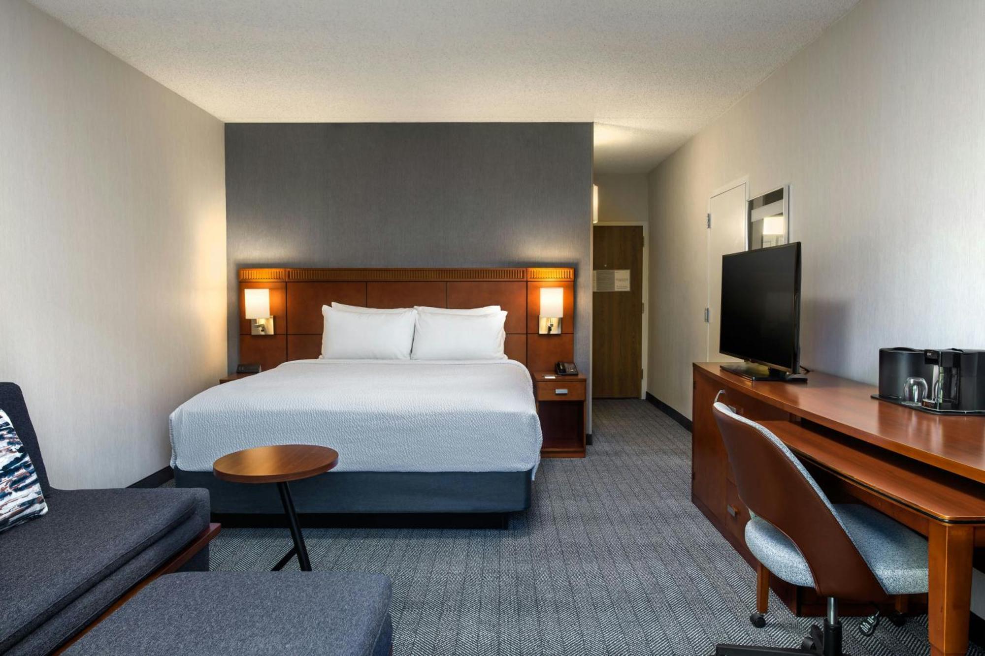 Courtyard By Marriott Phoenix North Экстерьер фото