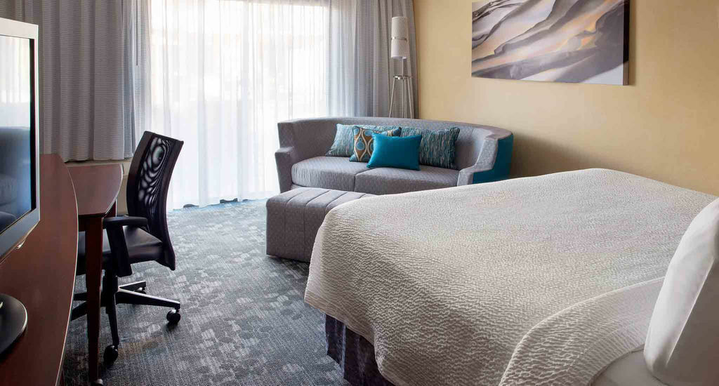 Courtyard By Marriott Phoenix North Экстерьер фото